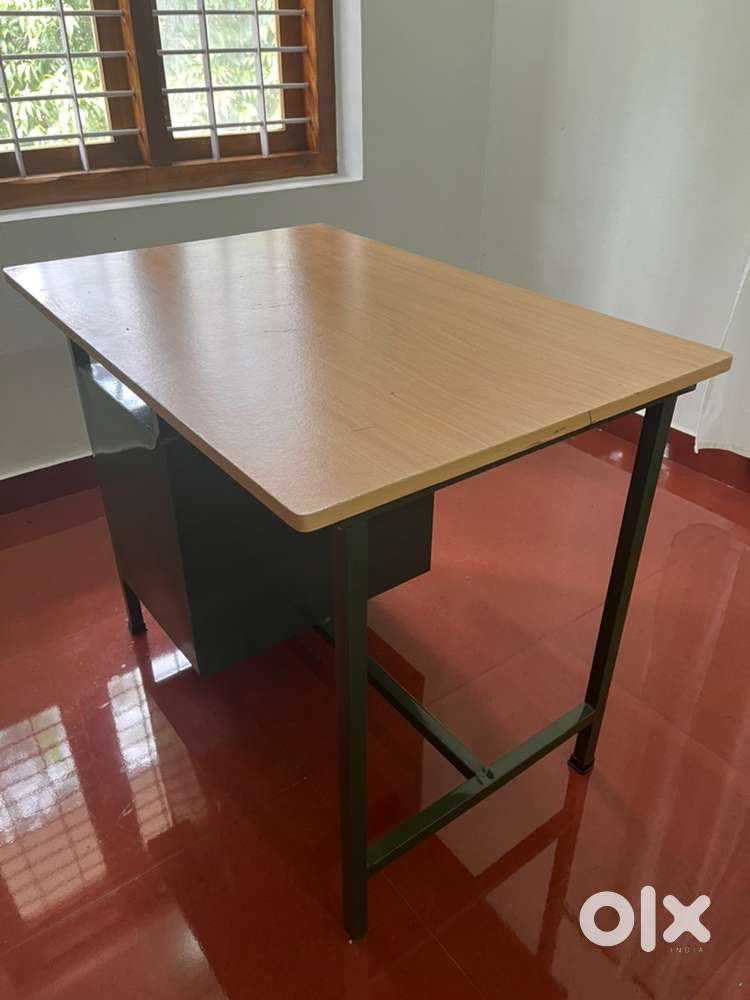 Study | work table