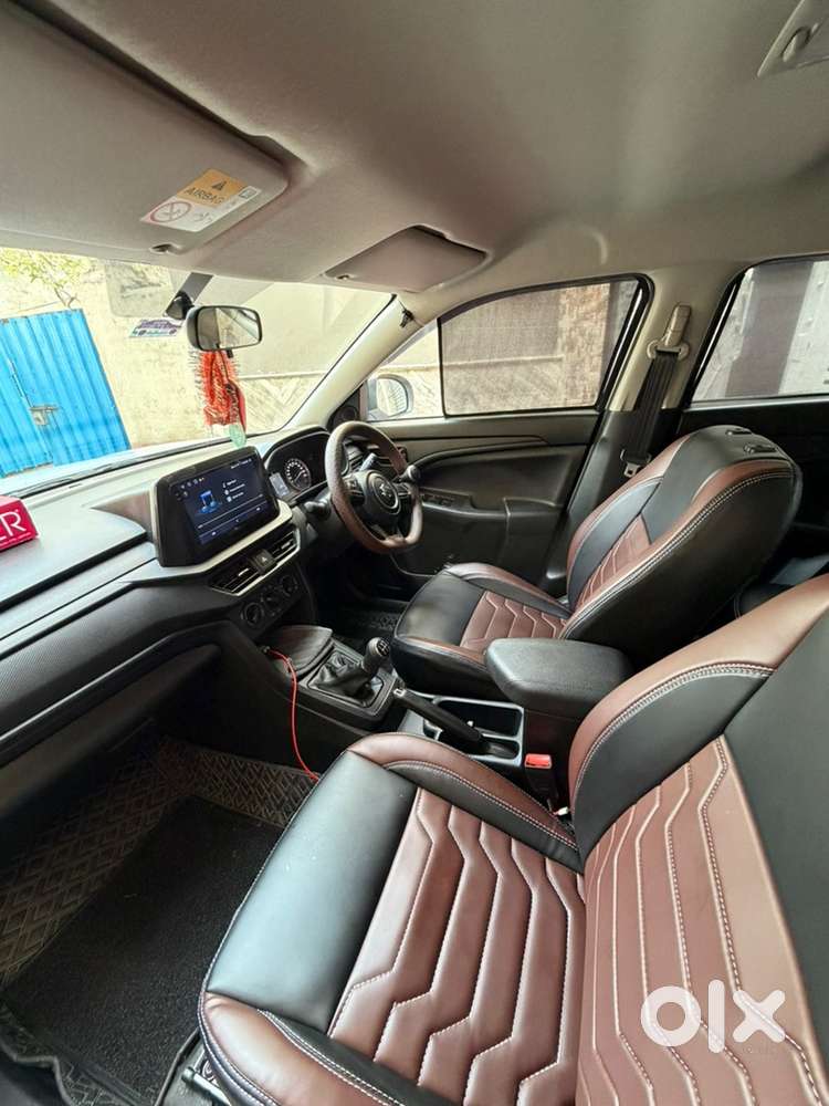 Maruti Brezza Lxi 2025