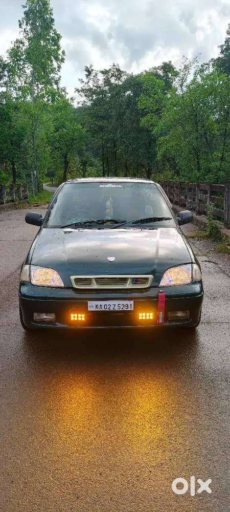 Maruti Suzuki Esteem 2002
