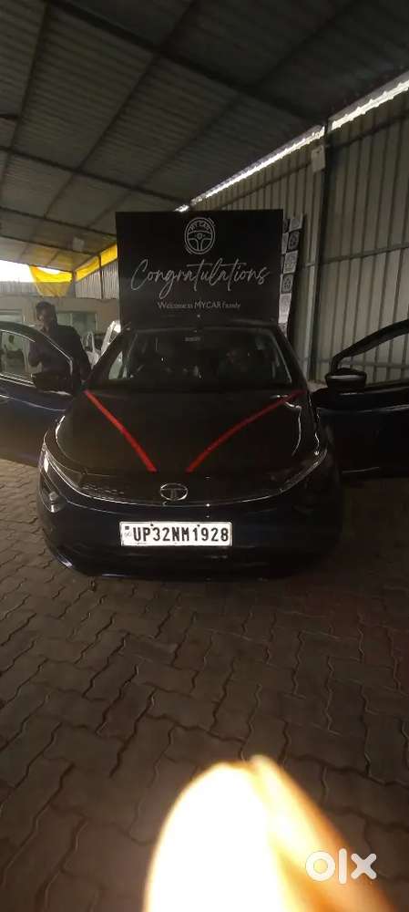 Tata Altroz 2023 Diesel 680000 Km Driven