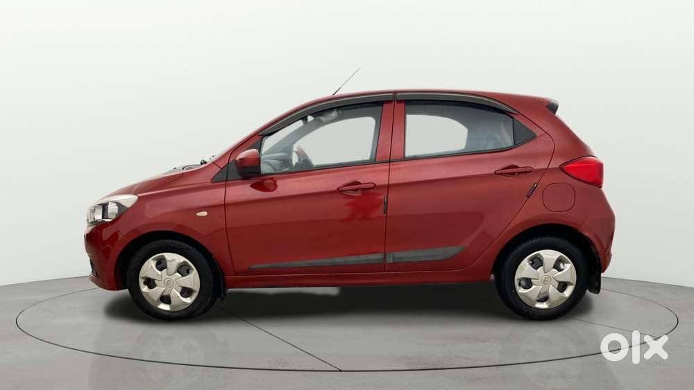 Tata Tiago 1.2 Revotron Xt, 2017, Petrol