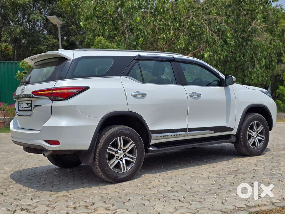 Toyota Fortuner 4x2 At 2.7 Petrol, 2024, Petrol
