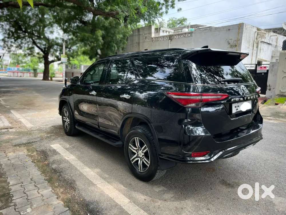 Toyota Fortuner 2018 Diesel 125000 Km Driven