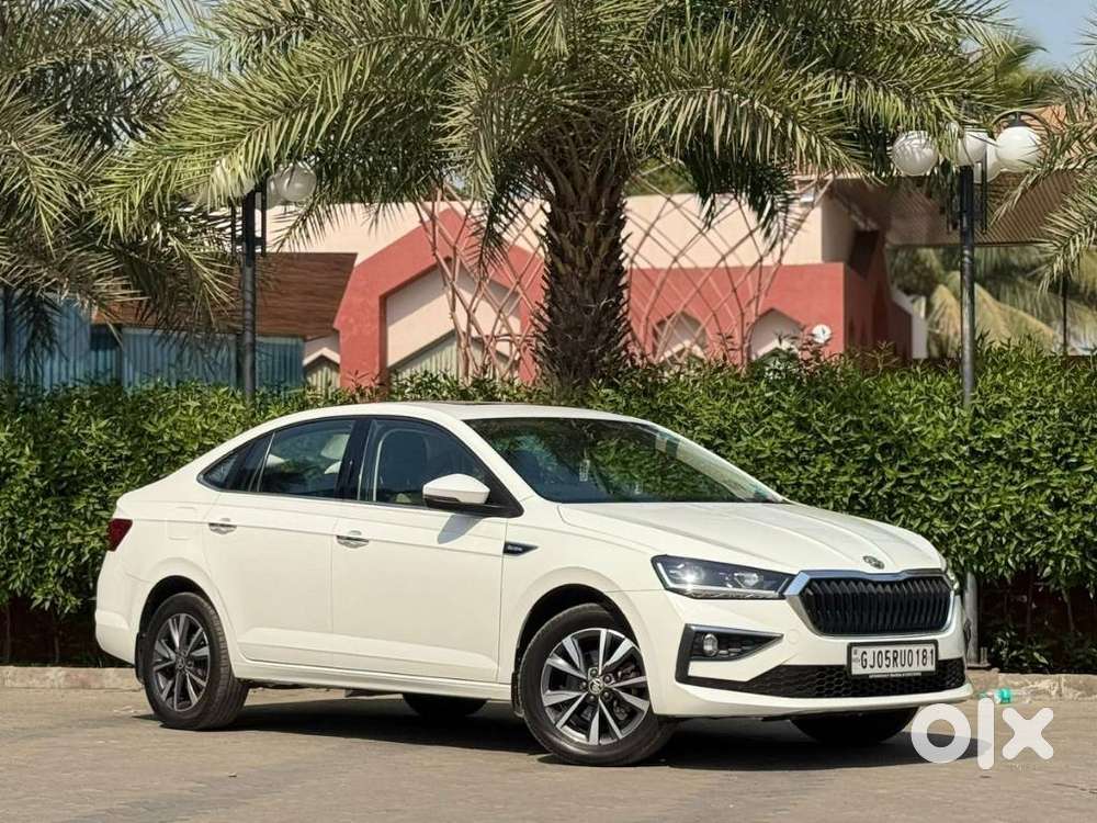 Skoda Slavia 1.0 Tsi Style At, 2023, Petrol