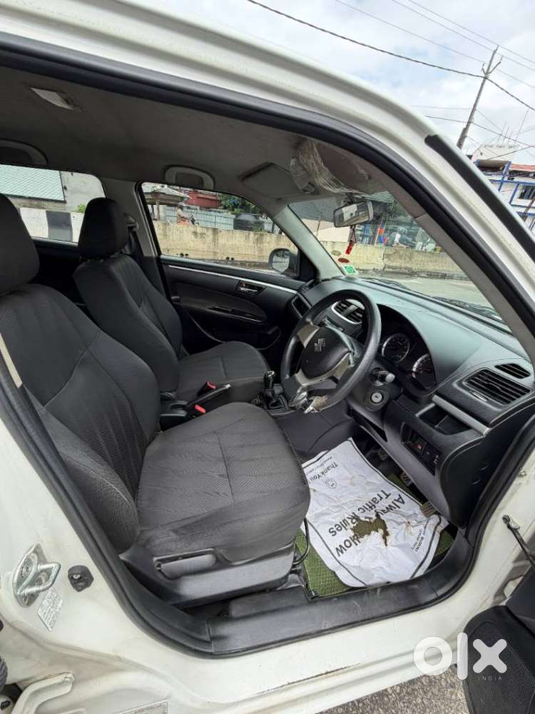 Maruti Suzuki Swift Vxi + Manual, 2012, Petrol