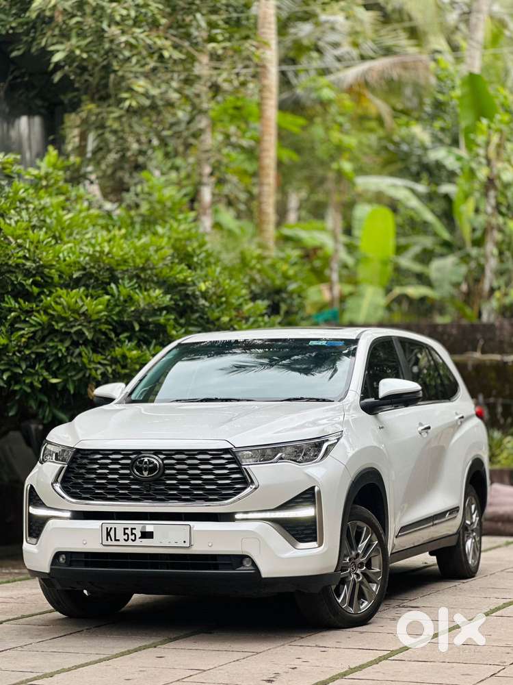 Toyota Innova Hycross 2.0 Zx (o) Hybrid 7 Str, 2025, Petrol