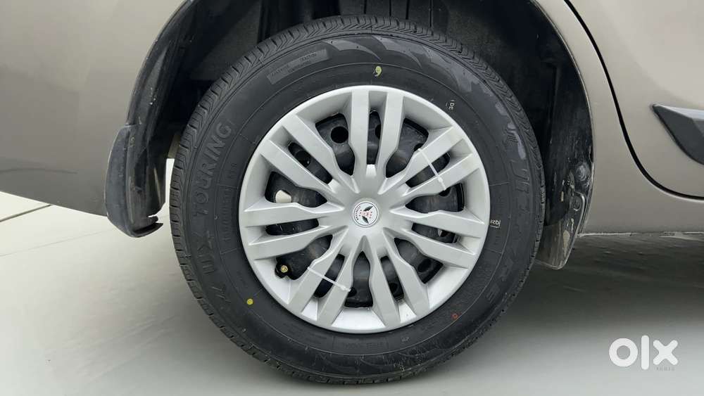 Maruti Suzuki Dzire 1.2 Vxi Amt, 2017, Petrol