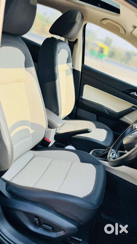 Skoda Slavia 1.0 Tsi Style At, 2024, Petrol