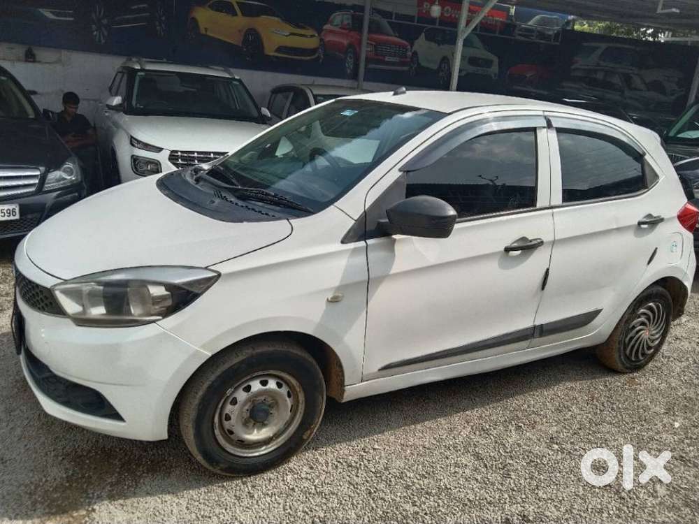Tata Tiago Xe, 2017, Petrol