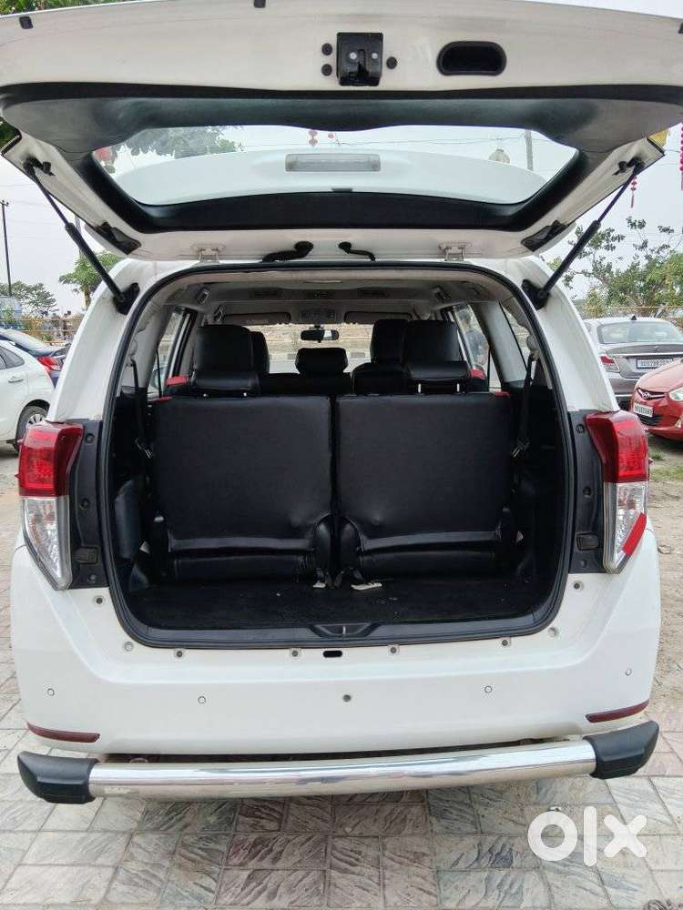 Toyota Innova Crysta 2.4 Gx Mt, 2019, Diesel