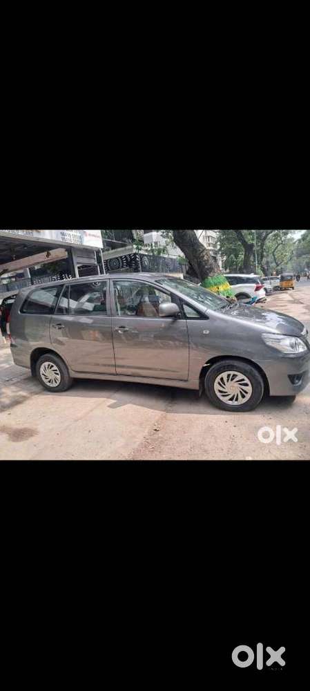 Toyota Innova 2.5 G (diesel) 7 Seater Bs Iv, 2013, Diesel