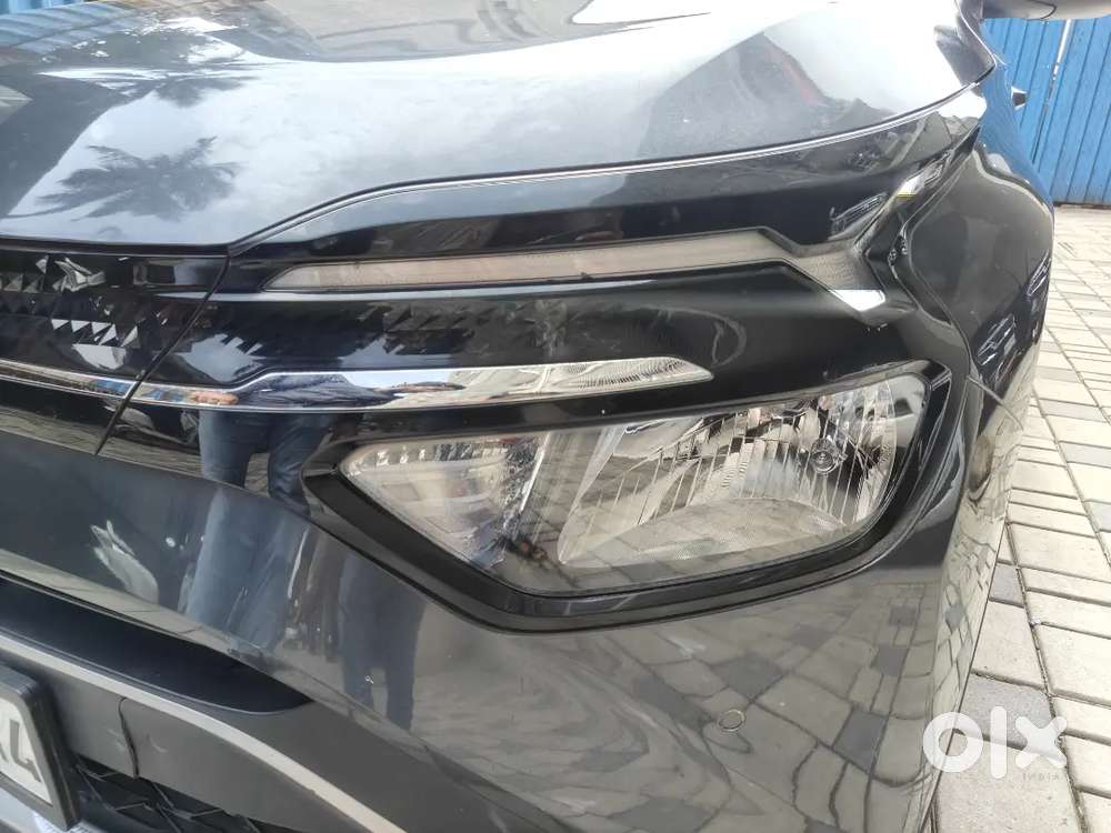 Kia Carens Prestige Plus