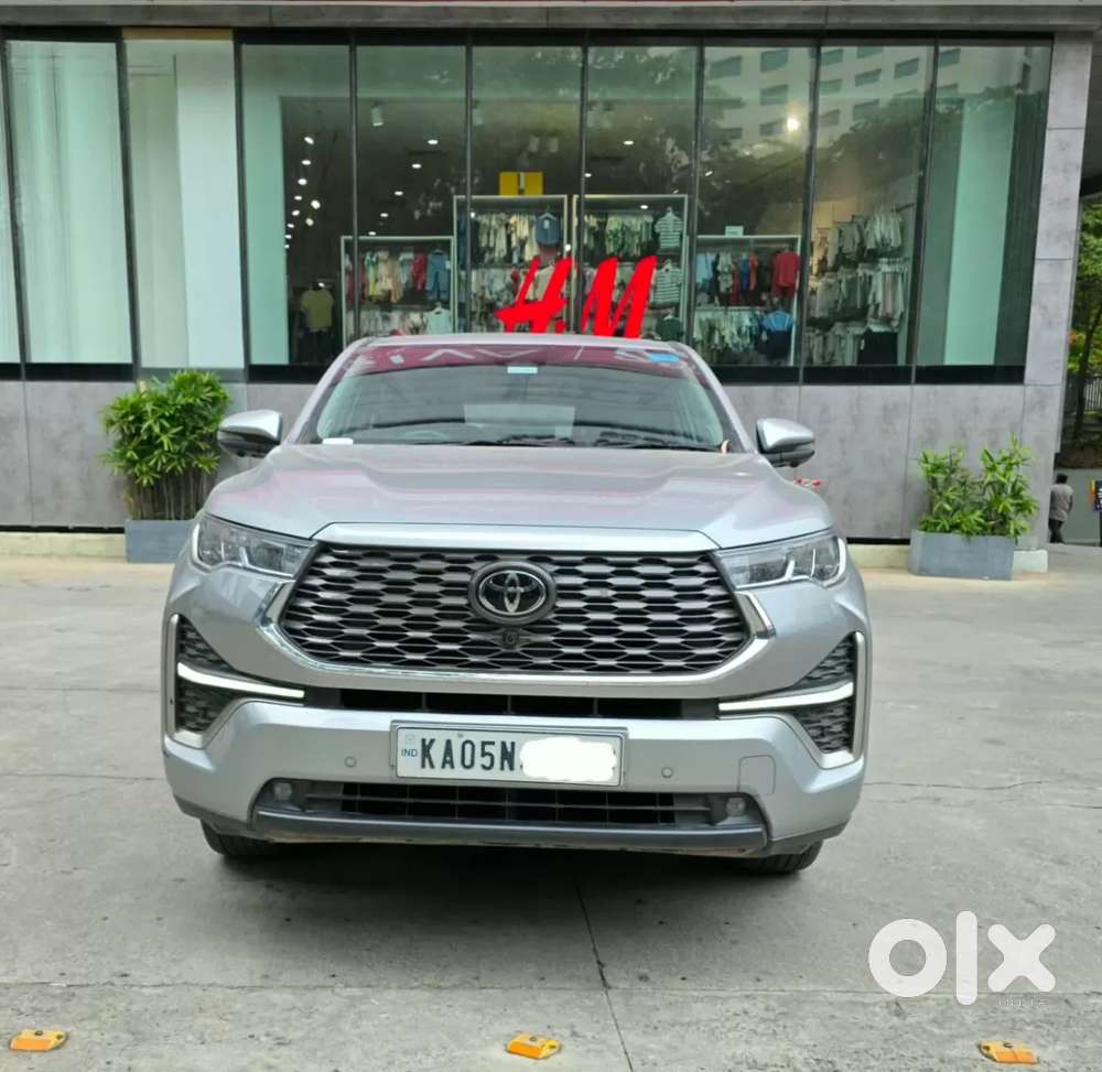 Toyota Innova Hycross 2.0 Zx Hybrid 7 Str, 2023, Petrol