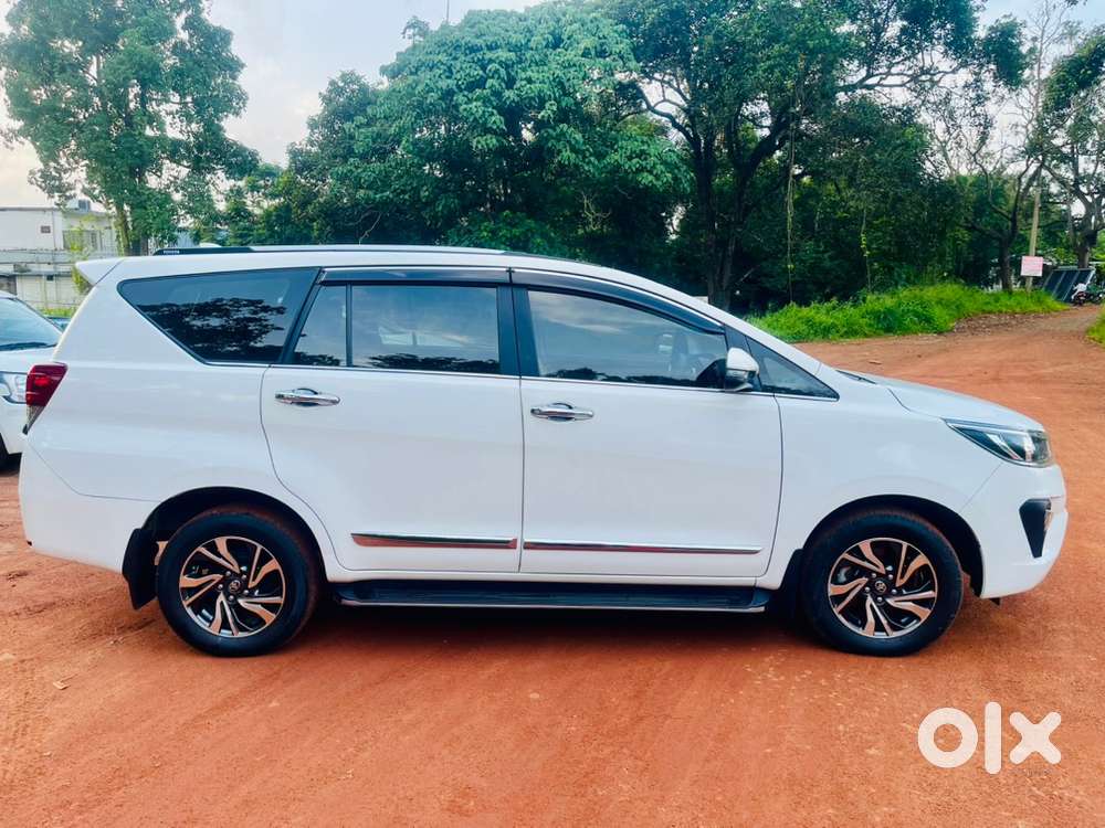 Toyota Innova Crysta 2022
