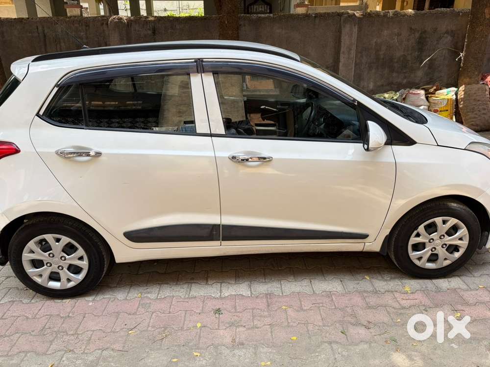 Hyundai Grand I10 2015 Petrol
