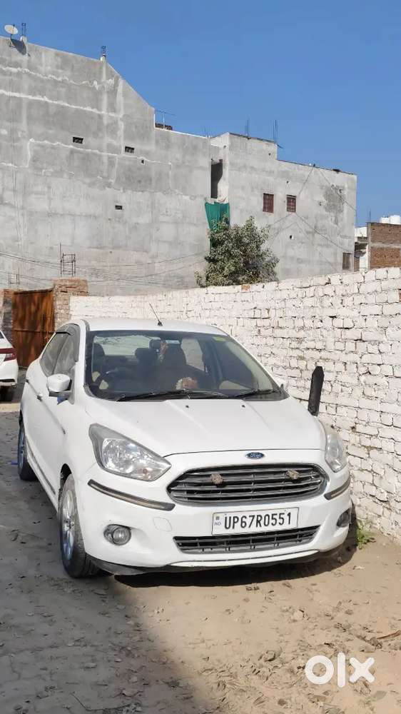 Selling Ford Figo Aspire Top Model