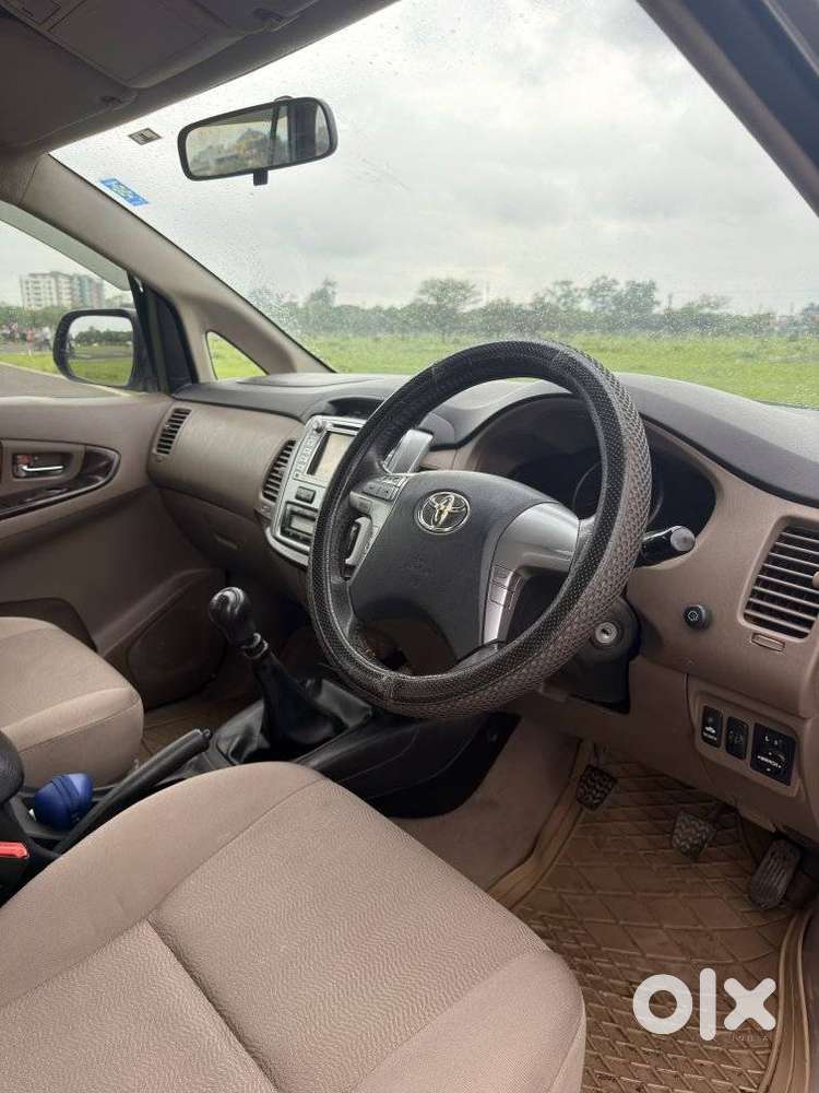 Toyota Innova 2.5 Vx 8 Str, 2015, Diesel