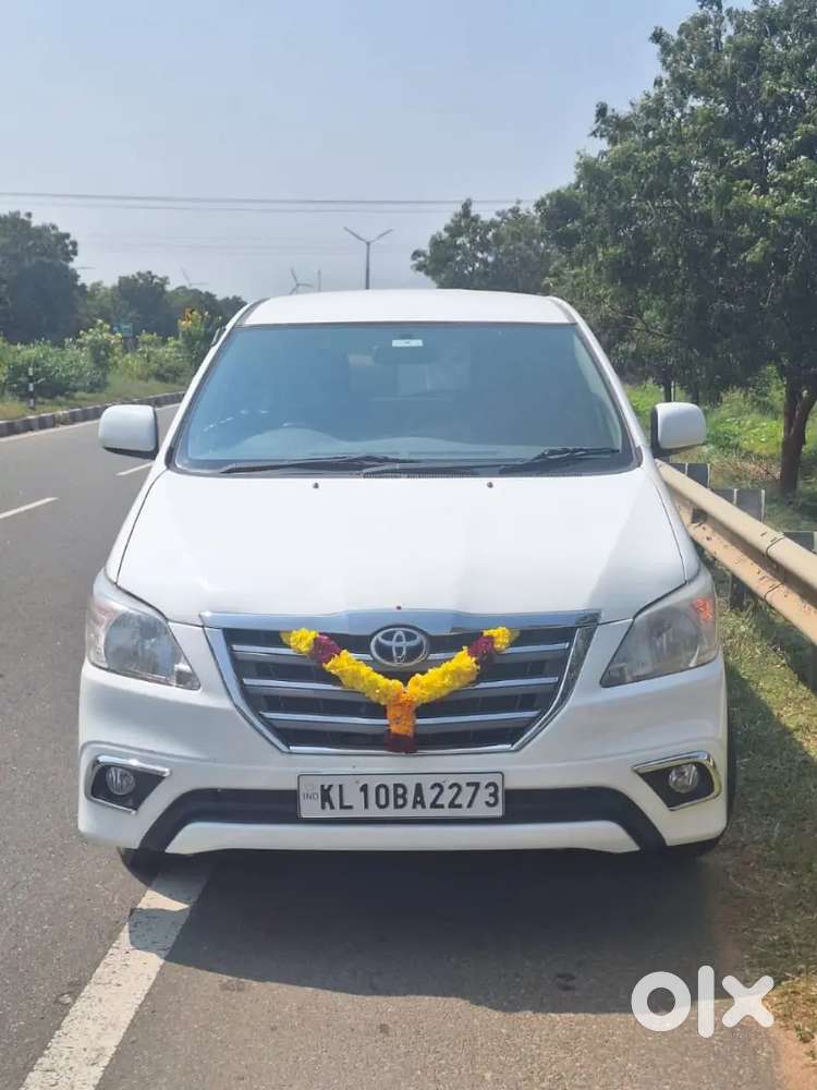 Toyota Innova 2014 Diesel 250000 Km Driven