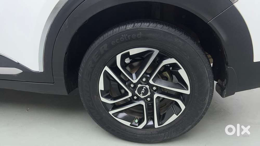 Kia Carens 1.4 Luxury Plus 6 Str, 2022, Petrol