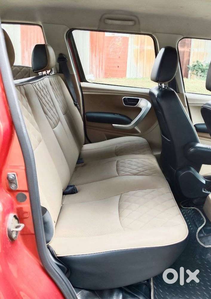 Mahindra Tuv 300 T10 Opt, 2018, Diesel