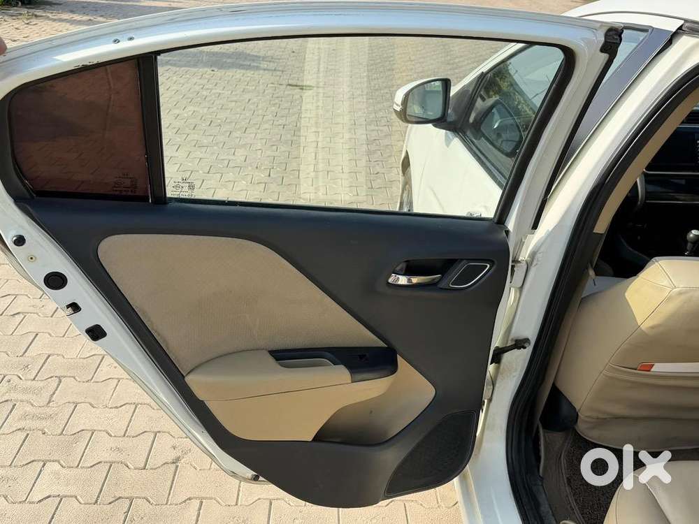Honda City 2019 Petrol 90000 Km Driven Single Hand Driven New Tyres