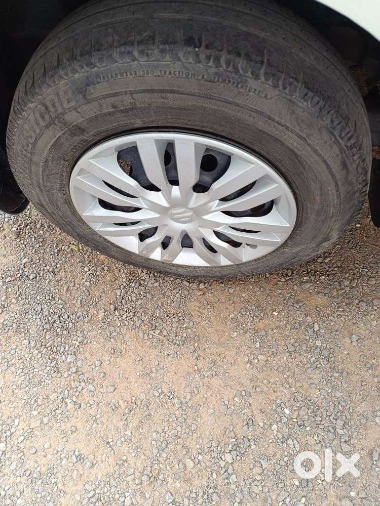 Maruti Suzuki Swift Dzire 1.2 Vxi Bsiv, 2017, Petrol