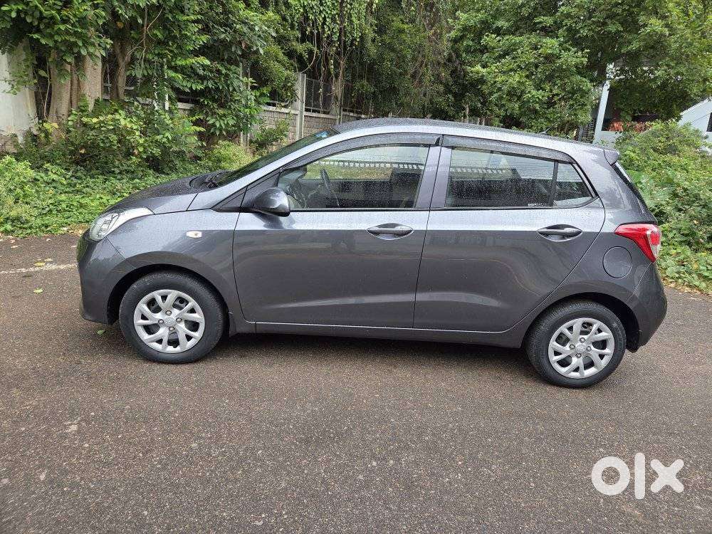 Hyundai Grand I10 Sportz, 2017, Petrol