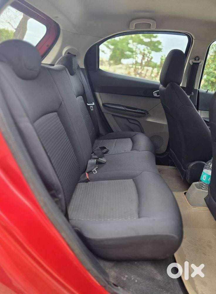 Tata Tiago 1.2 Revotron Xz, 2016, Petrol