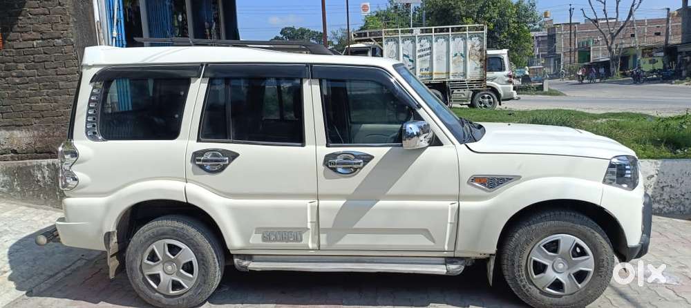 Mahindra Scorpio S2, 2017