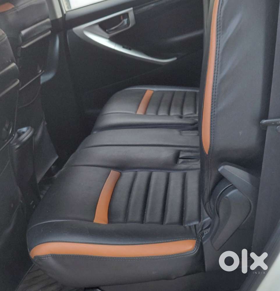 Toyota Innova Crysta 2.4 V 8 Str, 2017, Diesel