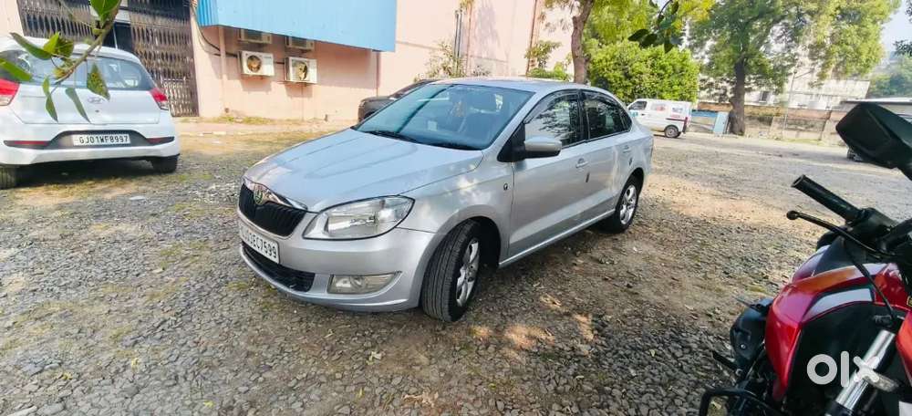 Skoda Rapid Elegance 2012 Diesel Manual