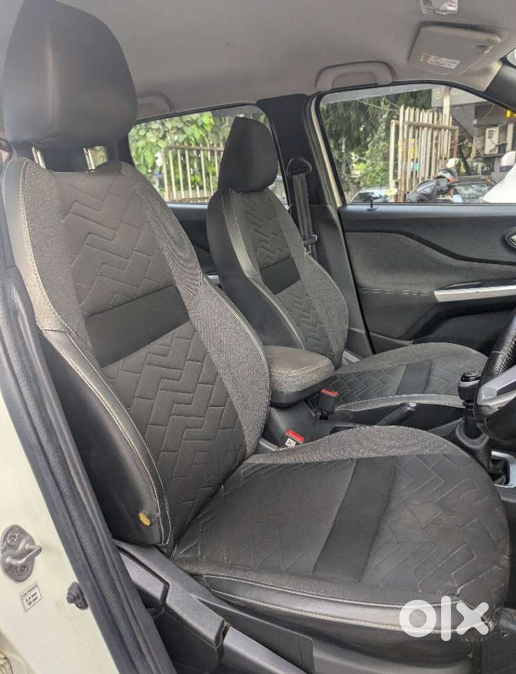 Nissan Magnite 1.0 Xv Premium Dual Tone, 2021, Petrol