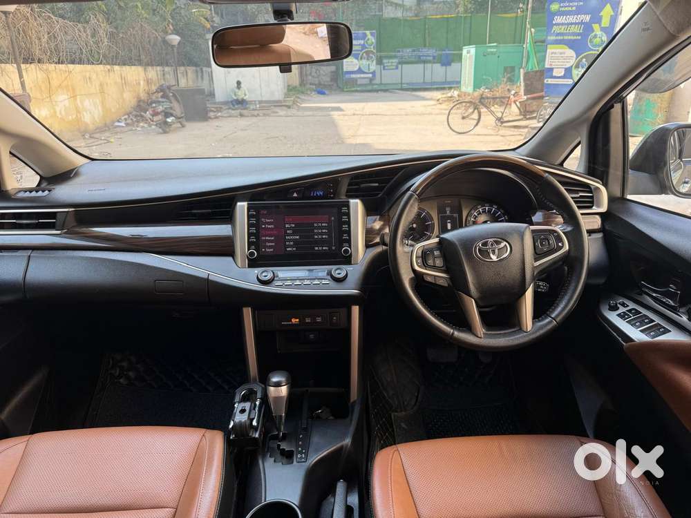 Toyota Innova Crysta 2.8 Zx At 7 Seater, 2022, Diesel