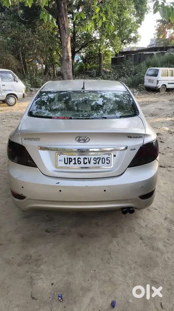 Hyundai Verna Crdi 2012