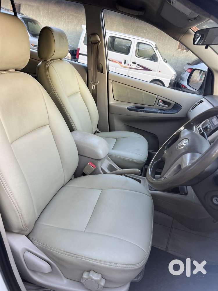 Toyota Innova 2.5 G (diesel) 7 Seater, 2014, Diesel