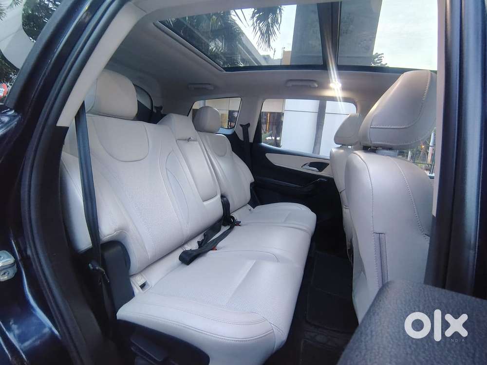 Mahindra Xuv700 2.2 Ax 7 Diesel Mt Str, 2023, Diesel