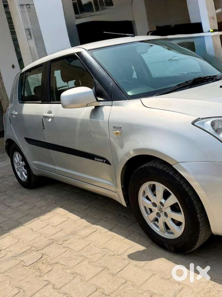 Swift Zxi Abs  2011 Petrol Good Condition