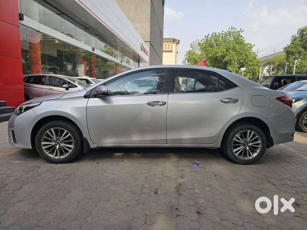 Toyota Corolla Altis Gl, 2014, Petrol