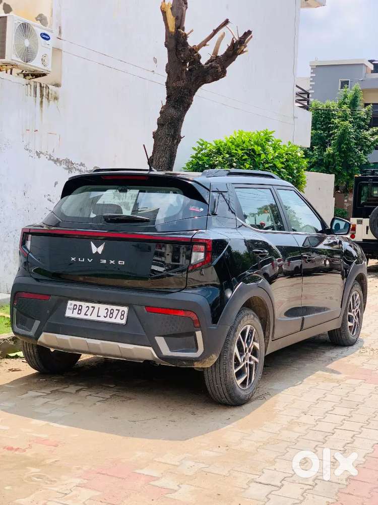 Mahindra Xuv 3xo 2025