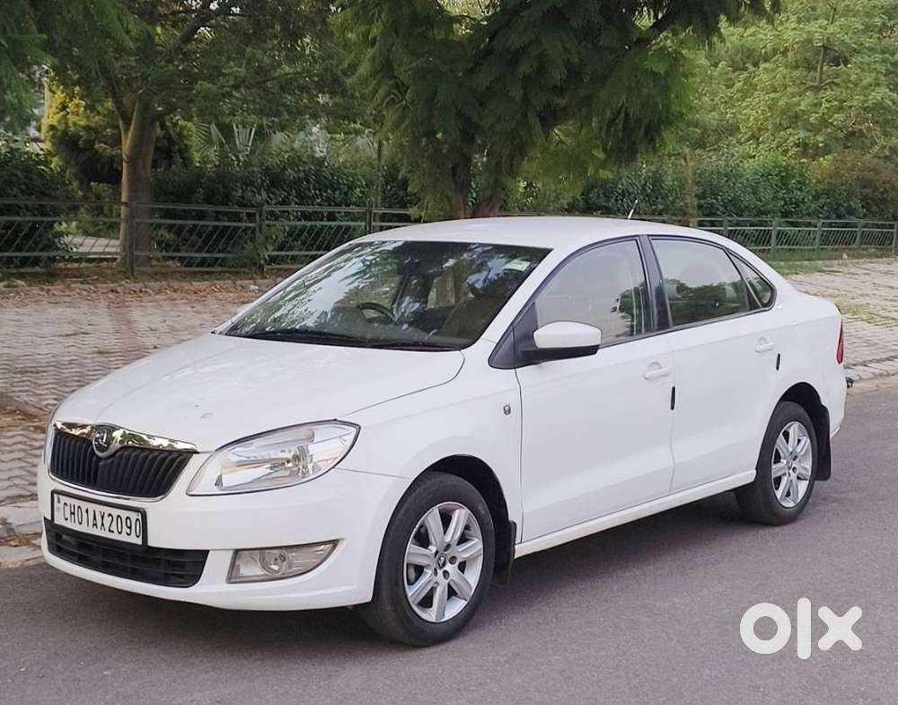 Skoda Rapid 1.6 Mpi Ambition, 2014, Petrol