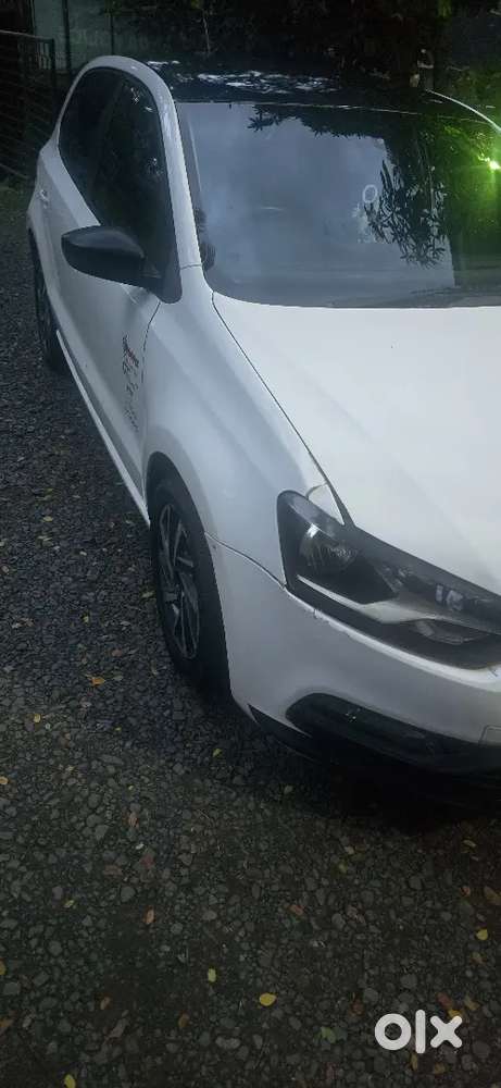 Volkswagen Polo Comfortline 2017 Year