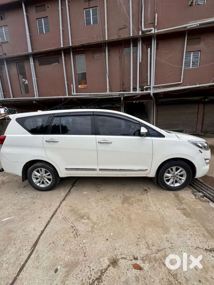 Toyota Innova Crysta 2019