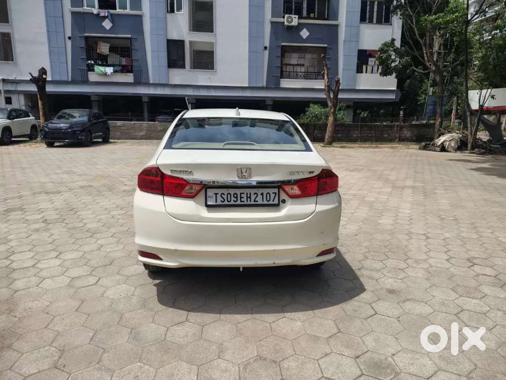 Honda City 1.5 V Mt, 2015, Petrol