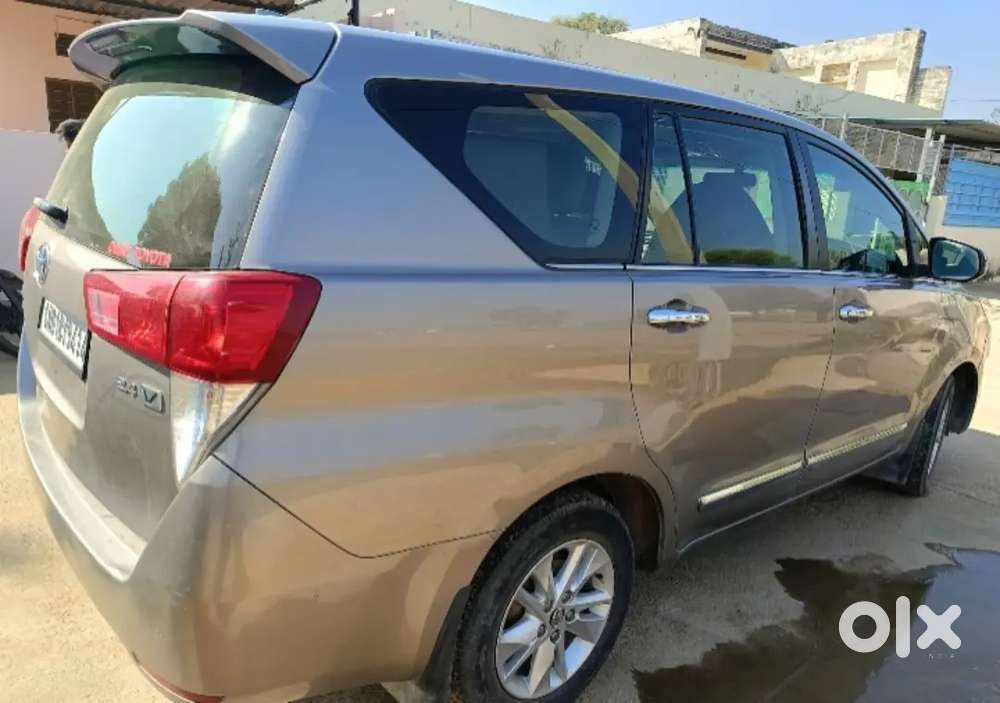 Toyota Innova Crysta 2019 Diesel 128000 Km Driven