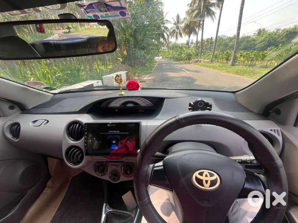 Toyota Etios 2010-2012 G, 2011, Petrol