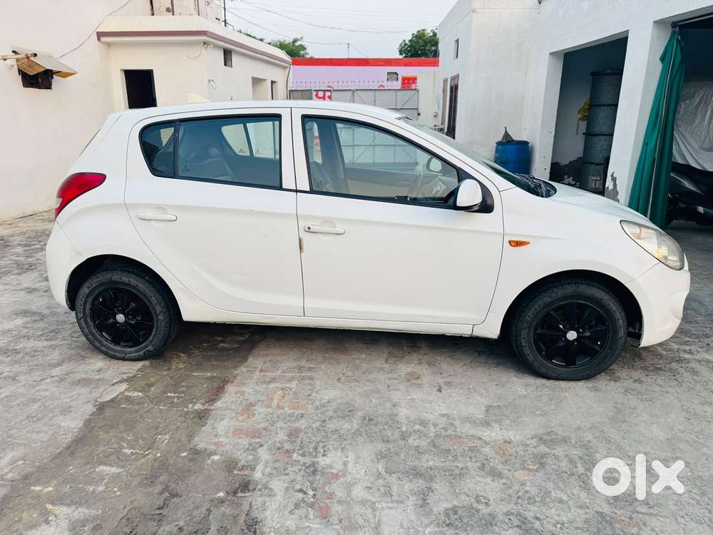 Hyundai I20 Diesel Manual 2010