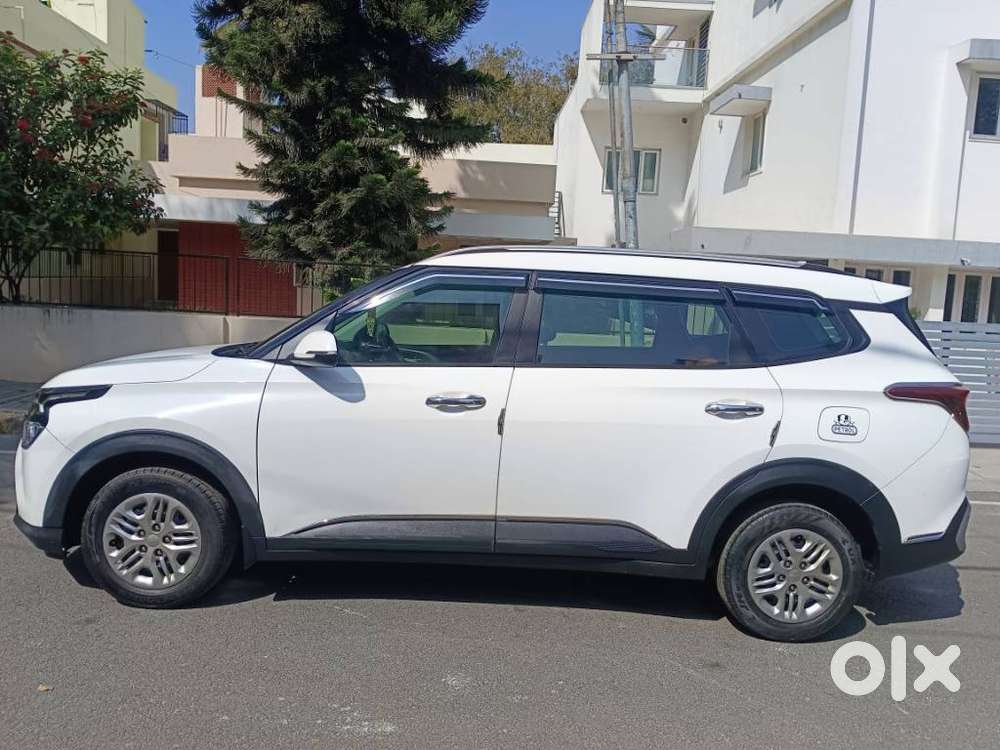 Kia Carens 1.5 Prestige 7 Str, 2023, Petrol