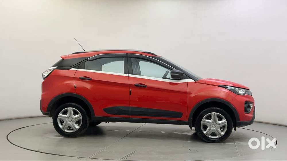Tata Nexon 1.2 Revotron Xm (s), 2020, Petrol