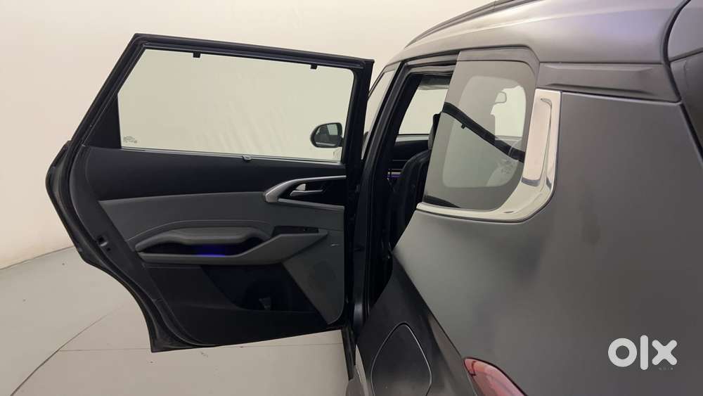 Kia Carens X Line 1.5 Diesel At 6 Str, 2023, Diesel