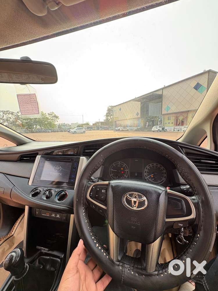 Toyota Innova Crysta 2.7 Gx At 8s, 2019, Diesel